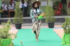 class-meeting_fashion-show2022-29