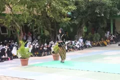 class-meeting_fashion-show2022-3