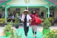 class-meeting_fashion-show2022-88